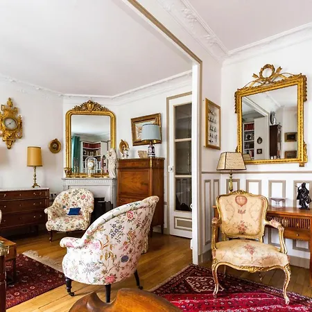 Veeve - The Timekeeper Apartment Paris