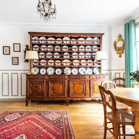 Apartment Veeve - The Timekeeper Paris