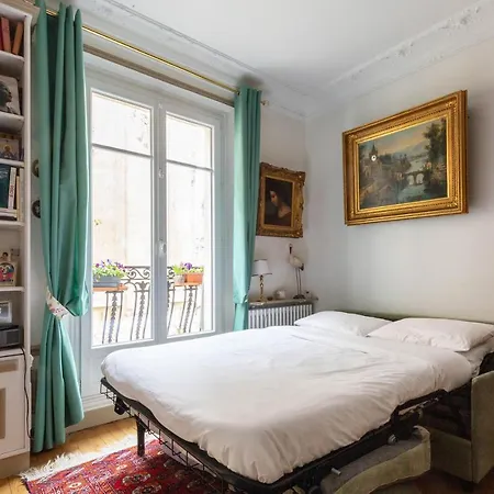 Veeve - The Timekeeper Apartment